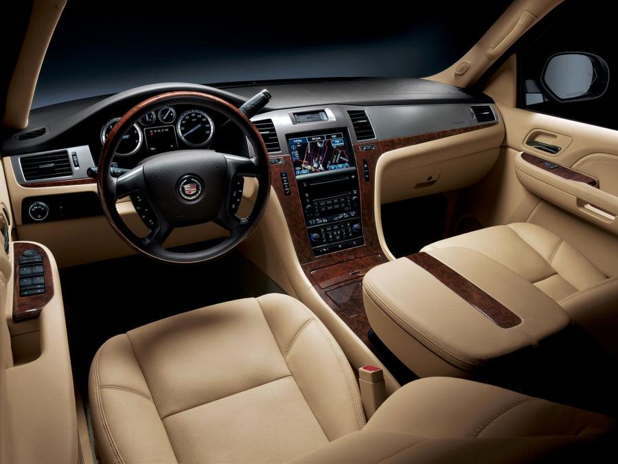  Cadillac Escalade 2006 года  (фото 7 из 19)
